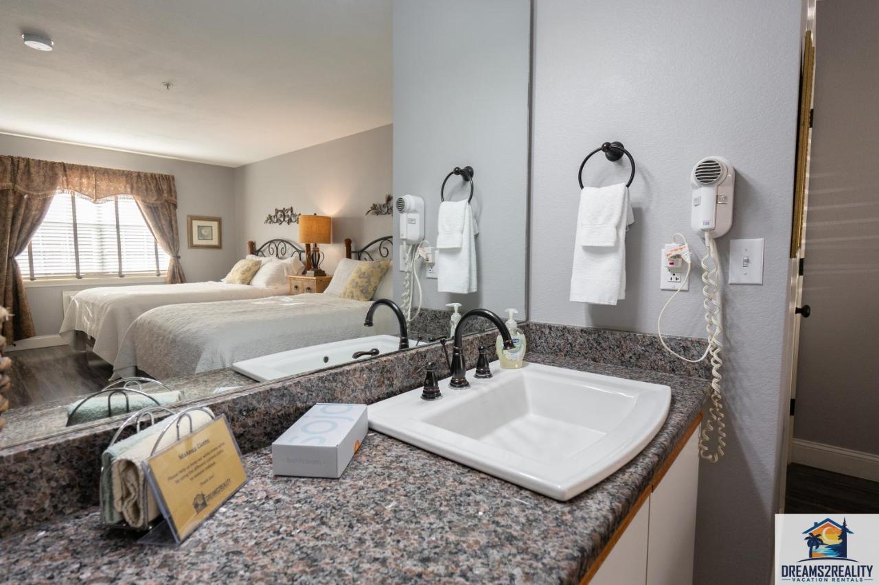 2Br Walk-In Condo - Near The 76 Strip - Pool - Free Tickets Included - Cla-8 Брэнсон Экстерьер фото